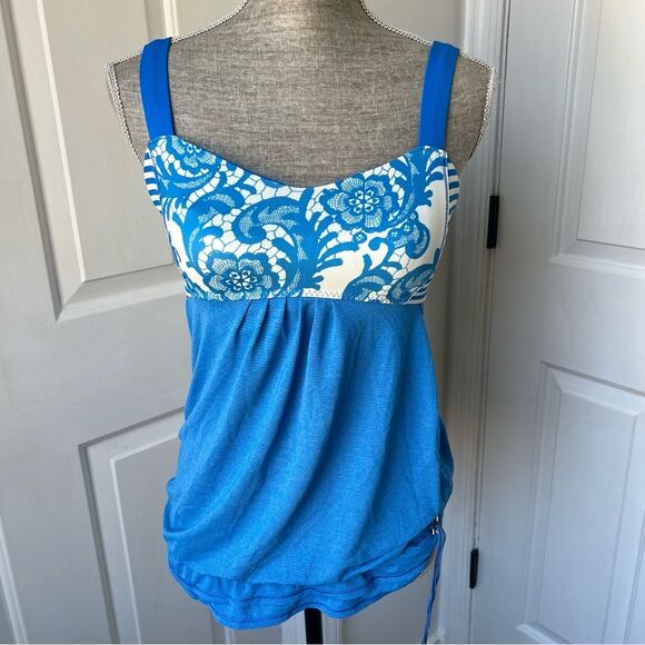 Lululemon No Limit Tank - Beachy Floral Porcelaine 8 - Picture 1 of 5